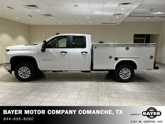 2025 Chevrolet Silverado 2500HD photo 2