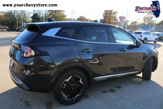 2026 Kia Sportage EX photo 4