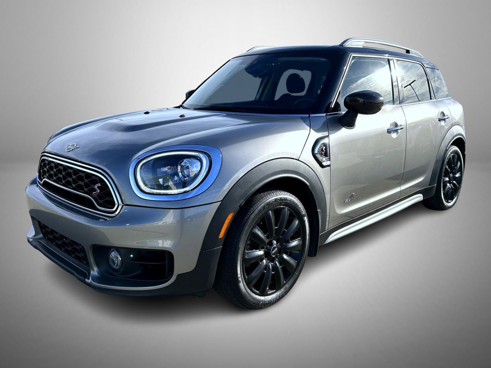 2020 MINI Countryman S's photo