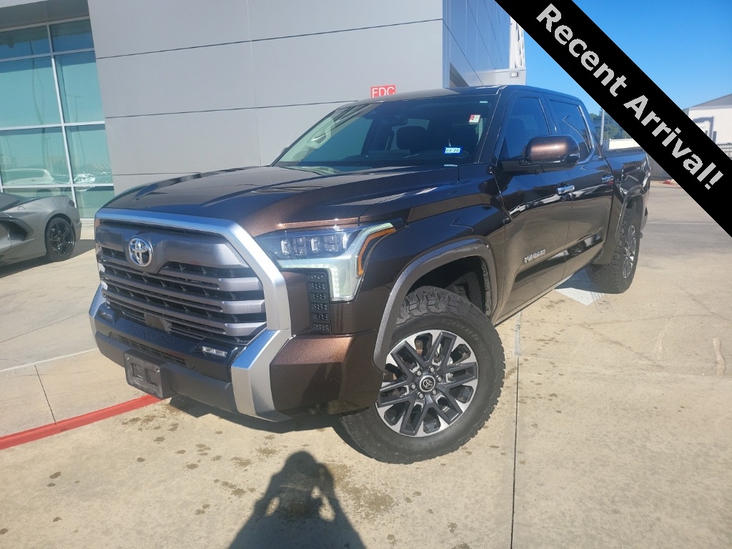 2023 Toyota Tundra Limited's photo