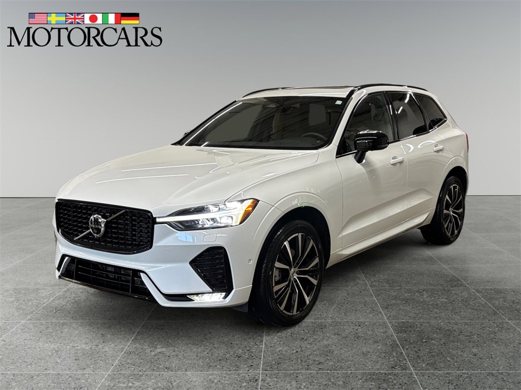 2023 Volvo XC60 B5 Plus photo 7