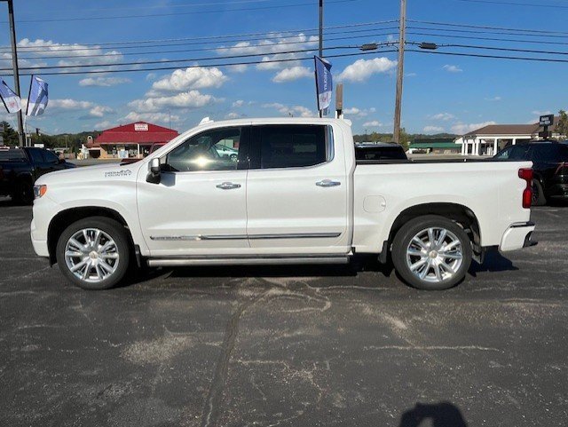 2024 Chevrolet Silverado 1500 High Country photo 3