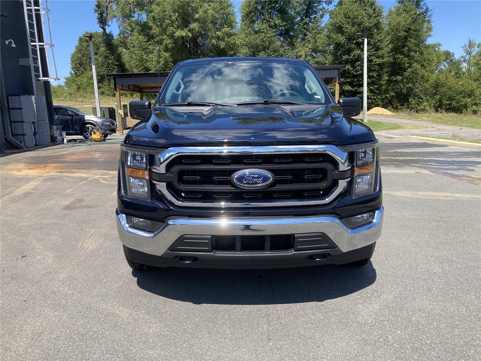 2023 Ford F-150 XLT photo 3