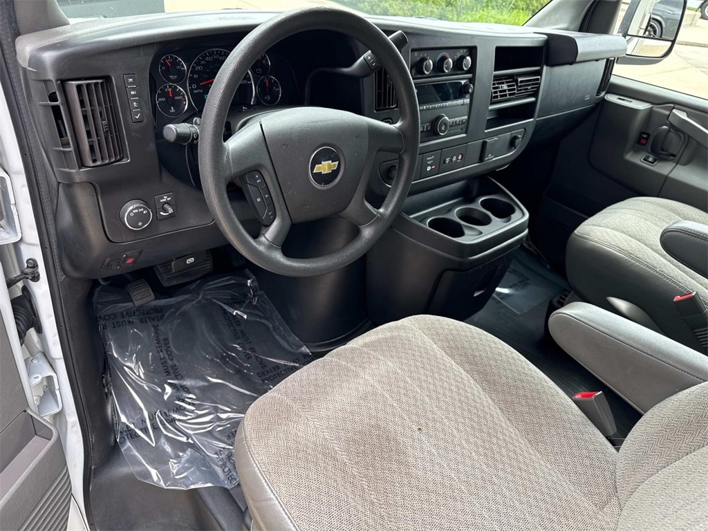 2019 Chevrolet Express 3500 Work Van photo 20