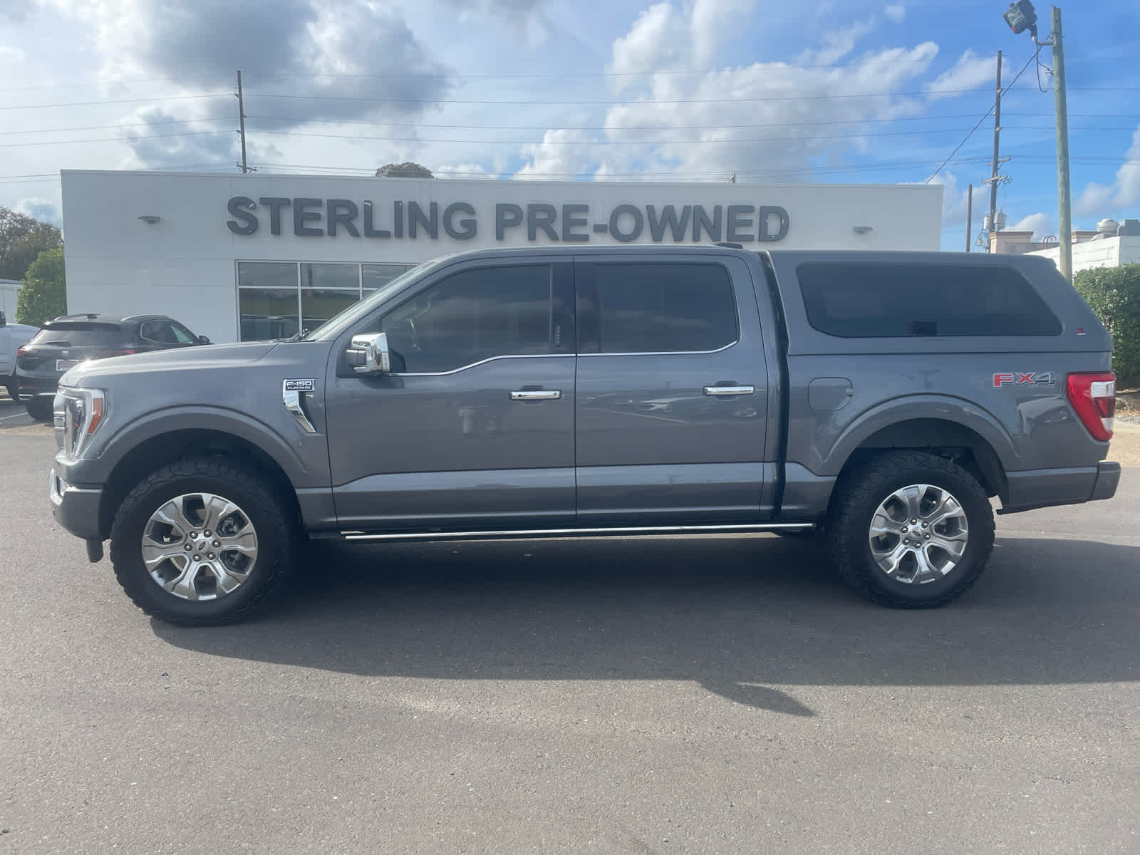 2023 Ford F-150 Platinum's photo