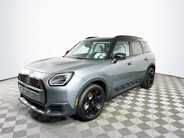 2025 MINI Countryman Signature Plus