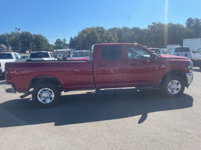 2026 Ram 3500 Tradesman photo 2