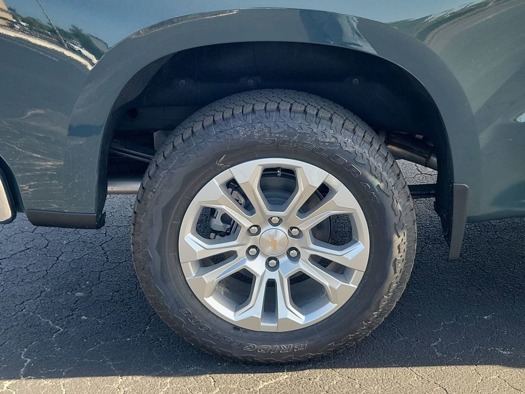 2025 Chevrolet Silverado LTZ photo 16