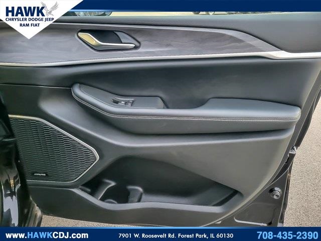 2022 JEEP GRAND CHEROKEE L - Image 23