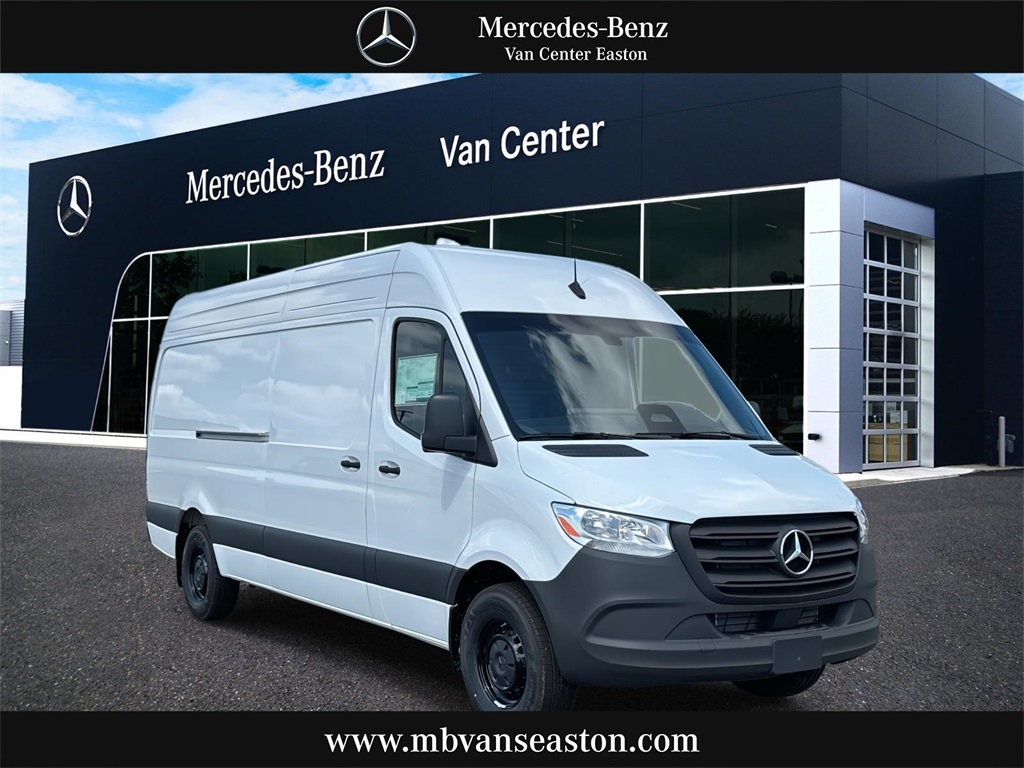 2025 Mercedes-Benz Sprinter Cargo Van Base's photo