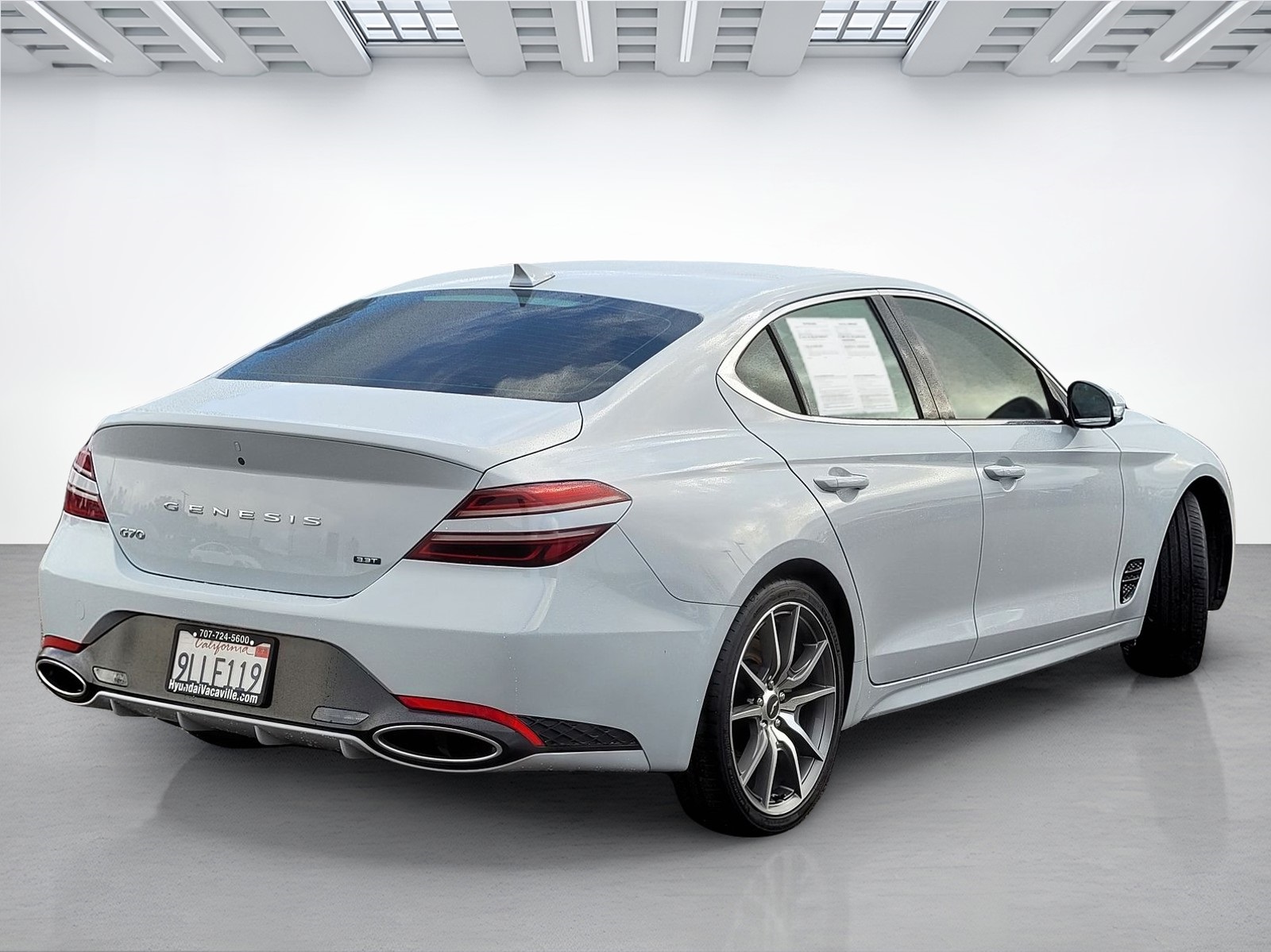 2022 Genesis G70 3.3T photo 4