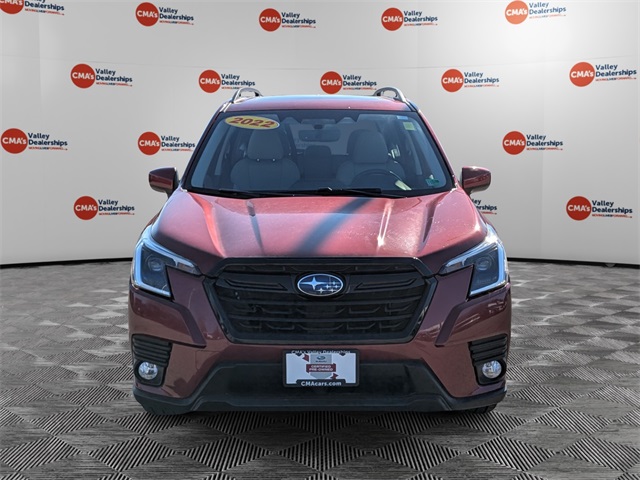 2022 Subaru Forester Premium photo 2
