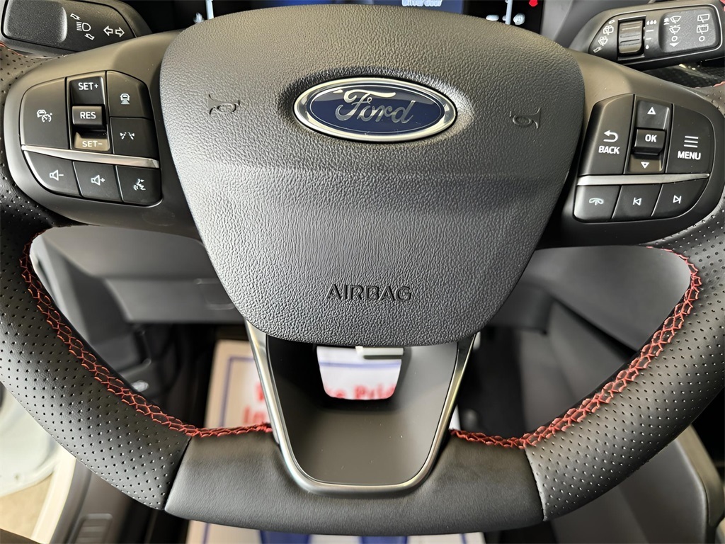 2024 Ford Escape ST-Line photo 25