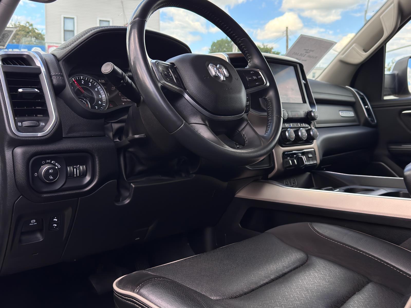 2022 Ram 1500 Laramie photo 16
