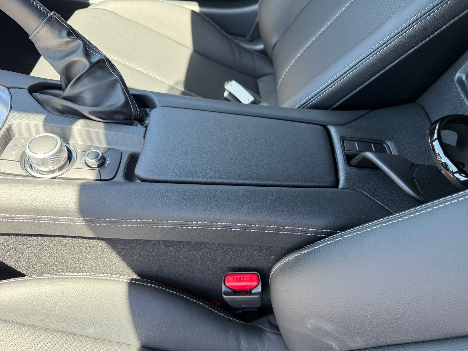 2025 Mazda MX-5 Miata Miata Grand Touring photo 14