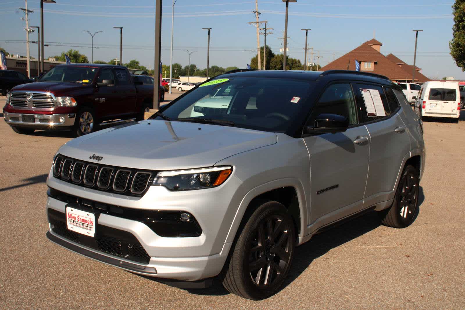 2025 Jeep Compass Limited photo 3