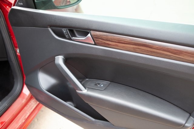 2022 Volkswagen Passat 2.0T Limited photo 47