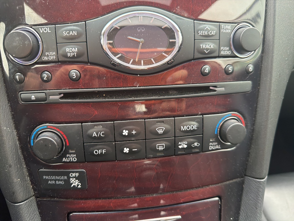 2017 Infiniti QX50 Premium photo 15