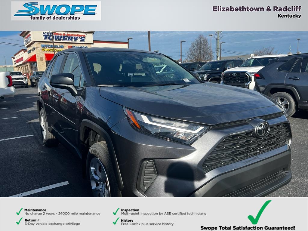 2025 Toyota RAV4 LE's photo