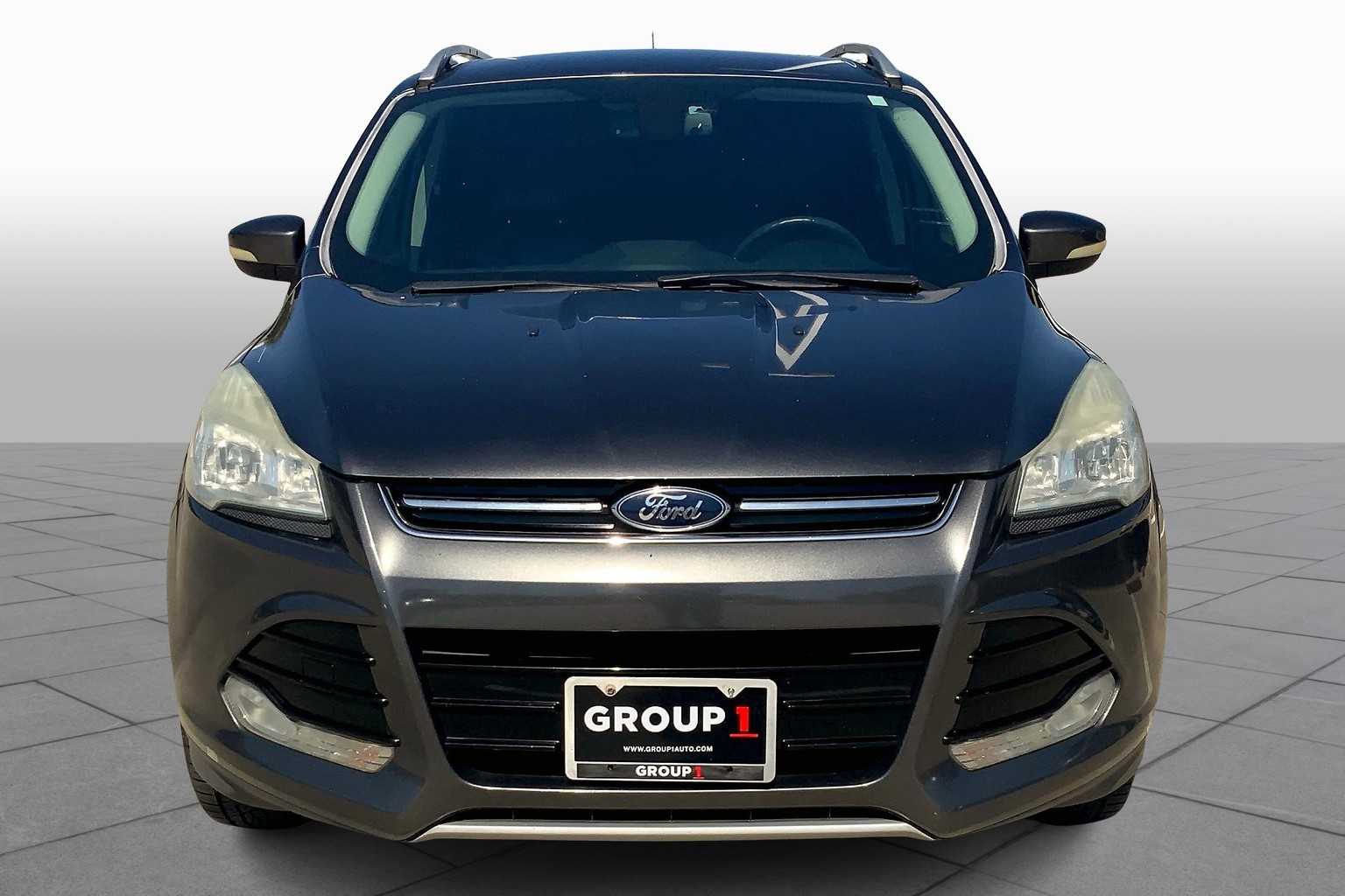 2015 Ford Escape Titanium photo 3