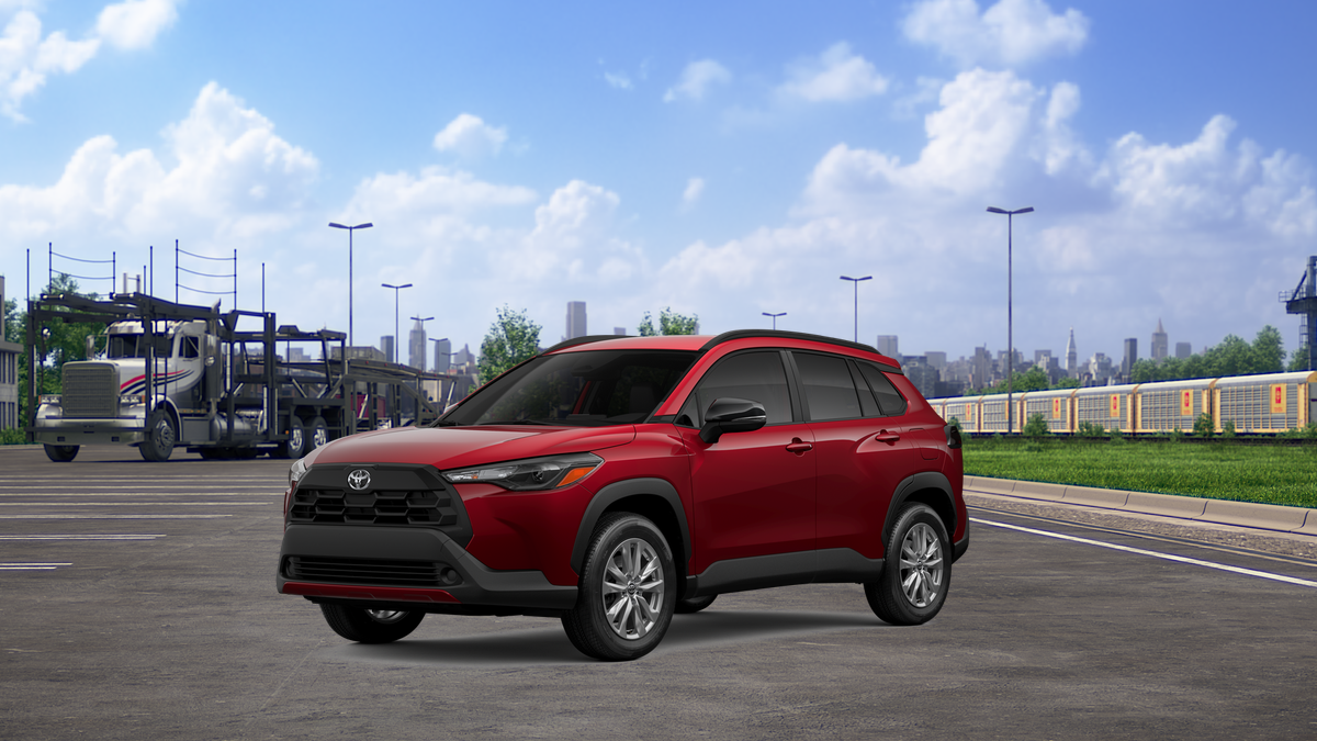 2026 Toyota Corolla Cross LE's photo