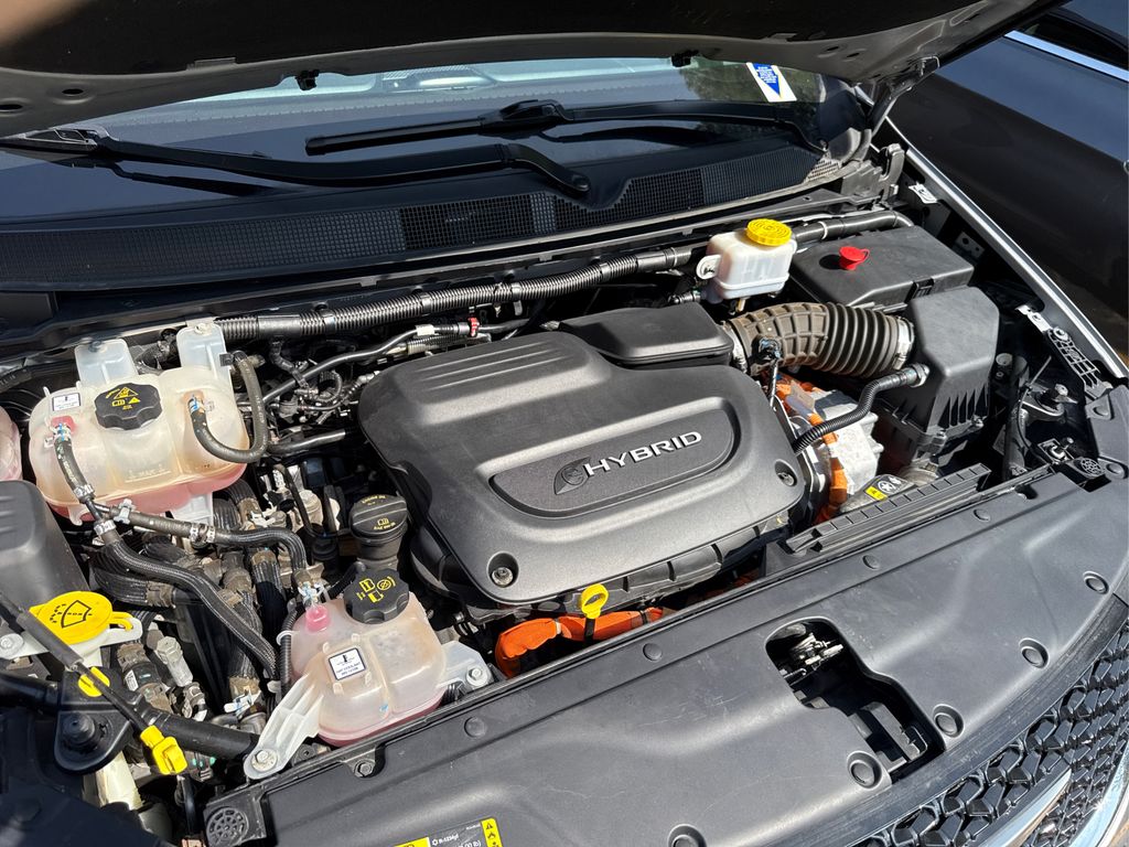 2021 Chrysler Pacifica Hybrid Touring L photo 13