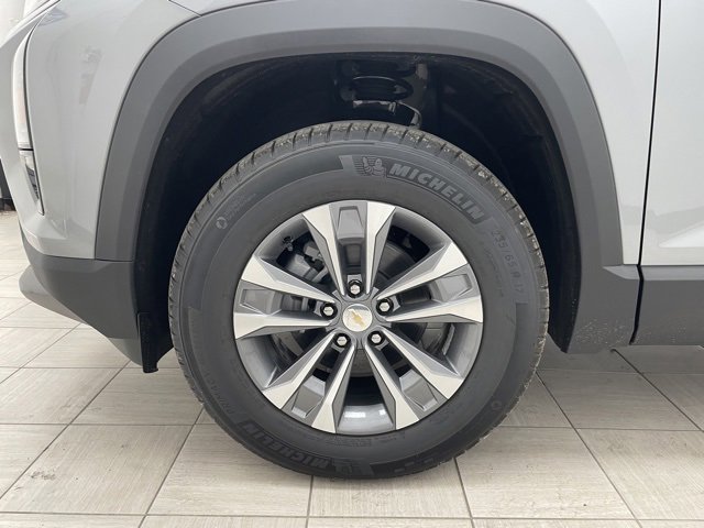 2026 Chevrolet Equinox LT photo 6