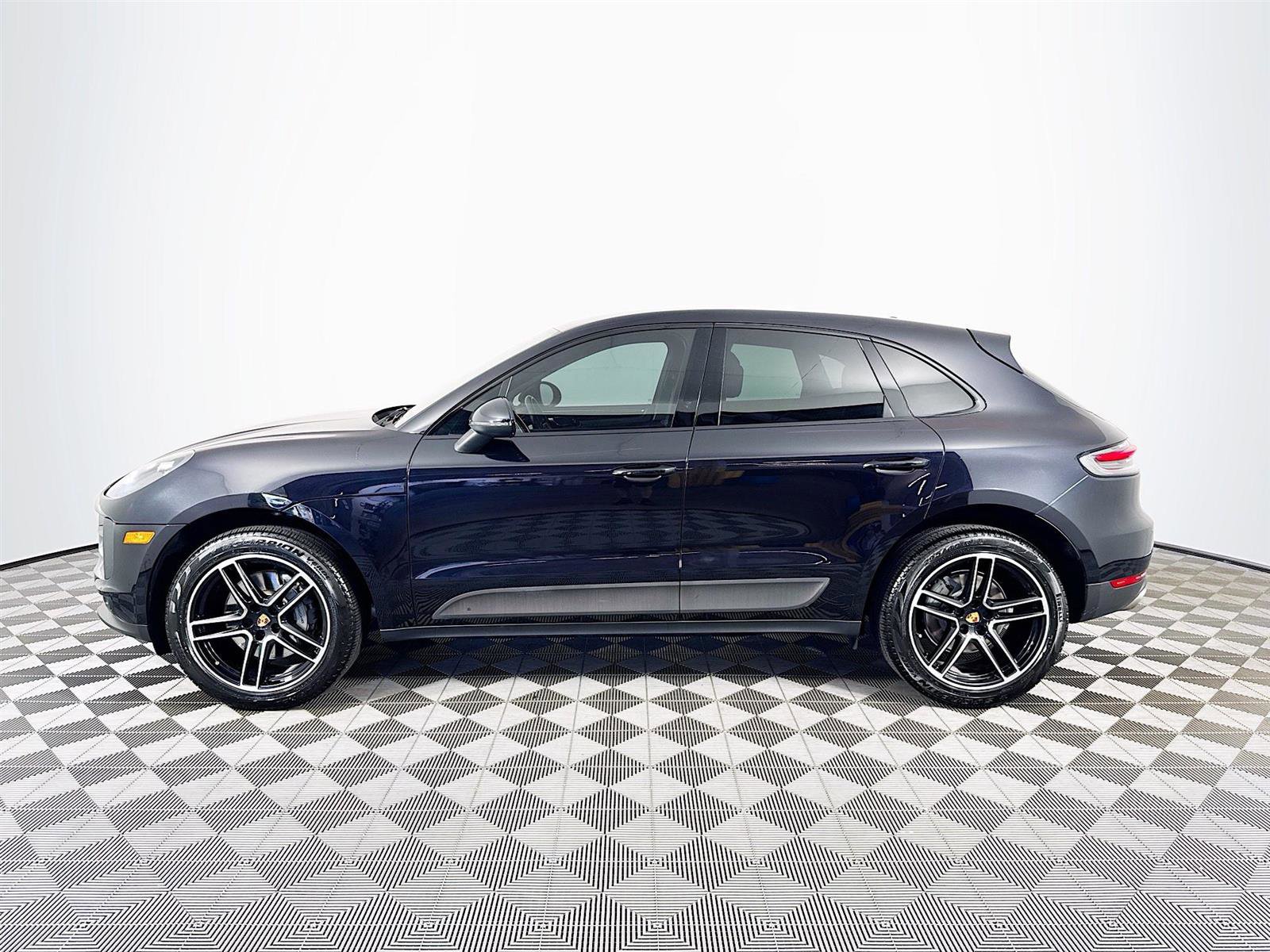 2021 Porsche Macan S photo 8
