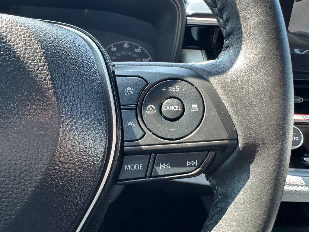 2025 Toyota Corolla SE photo 19