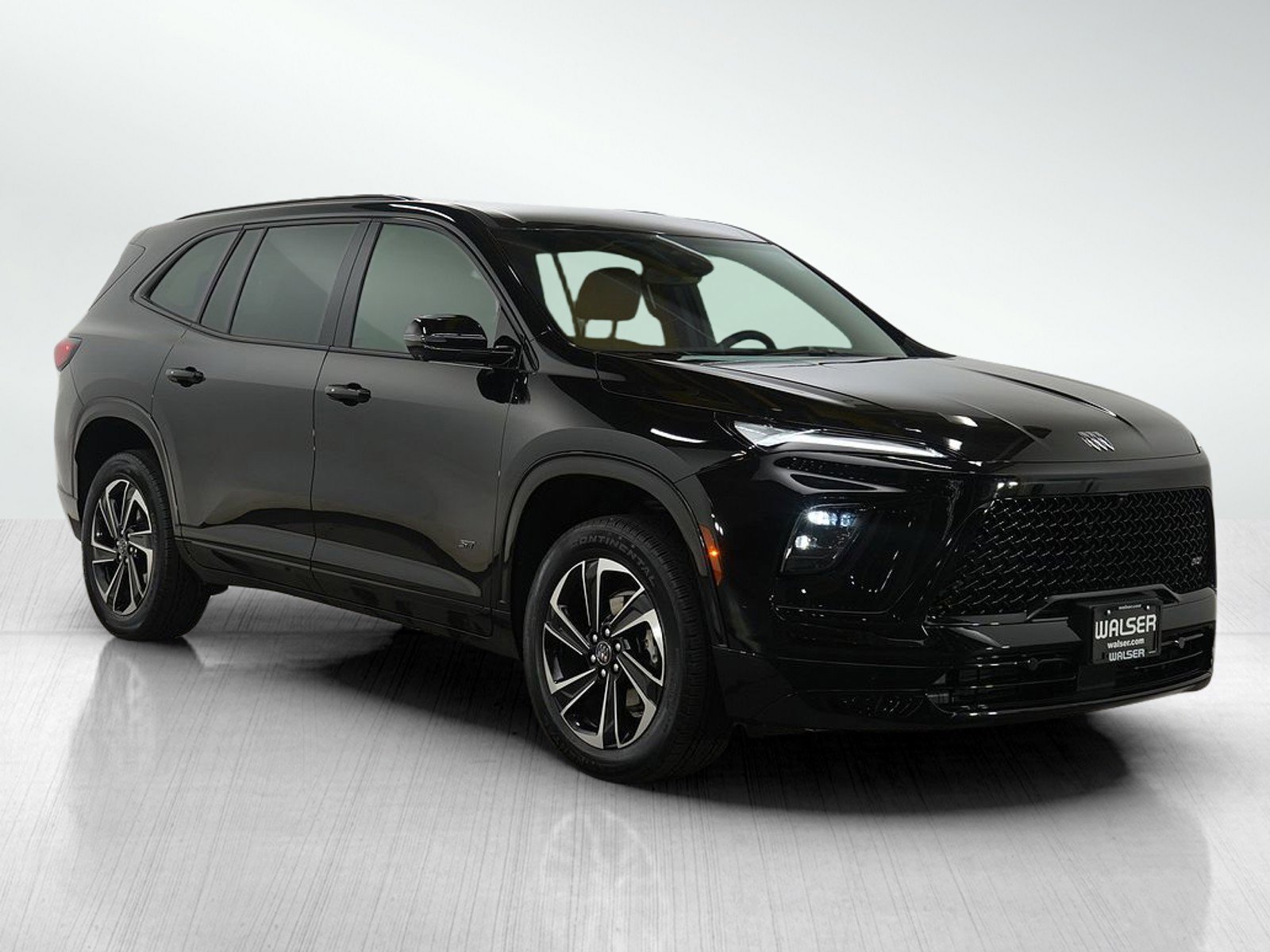 2025 Buick Enclave Sport Touring photo 2