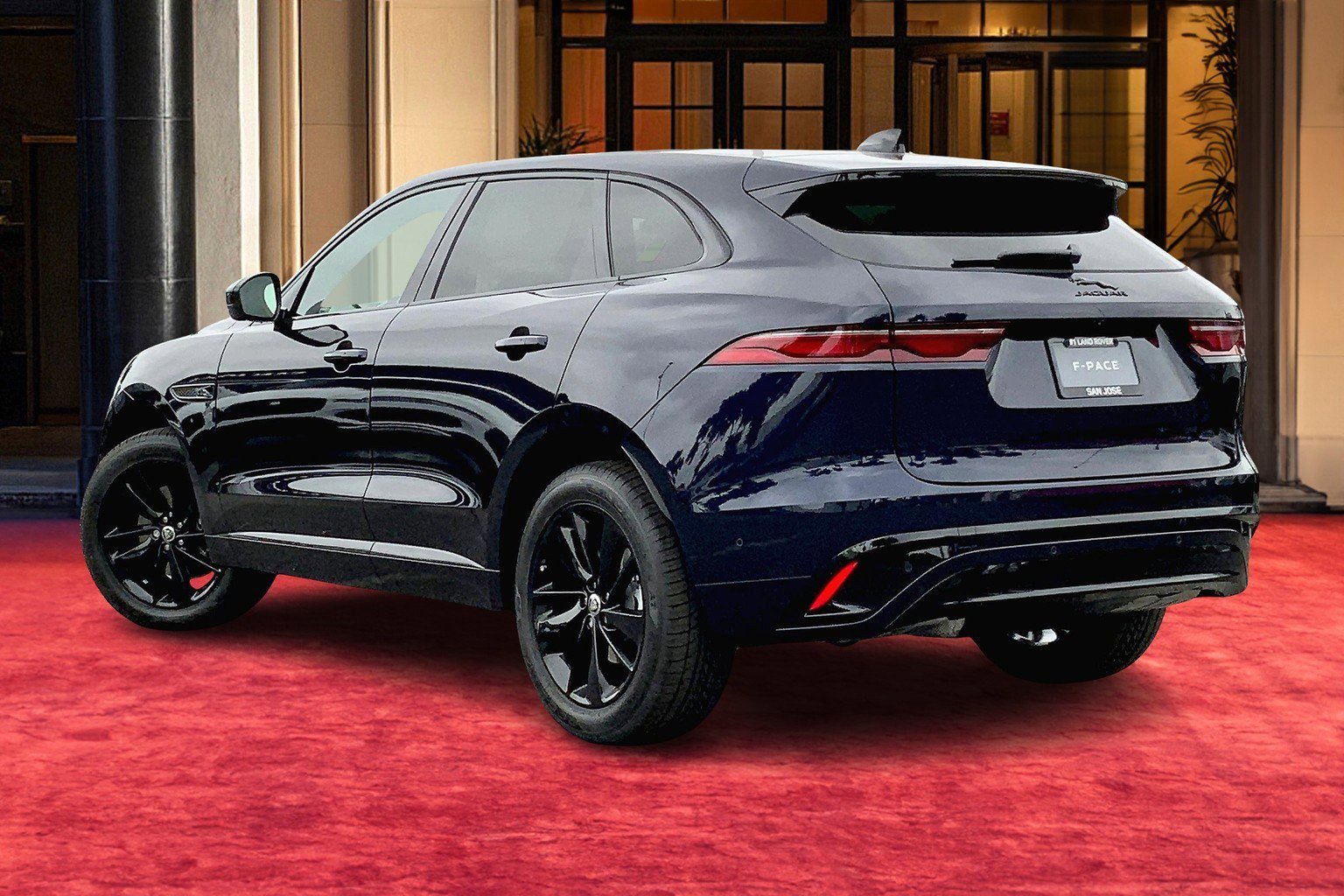 2025 Jaguar F-PACE P250 R-Dynamic S photo 3