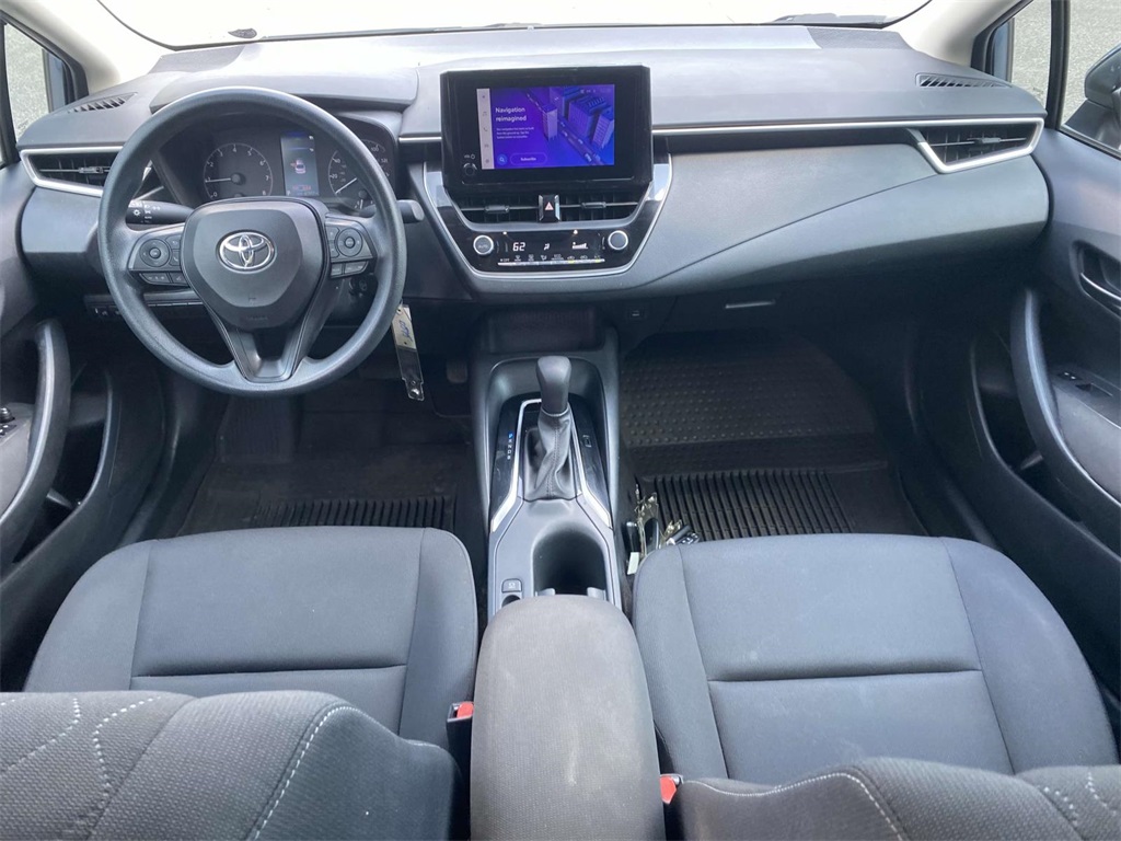 2023 Toyota Corolla LE photo 9