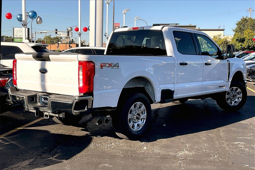 2024 FORD F-250 - Image 11