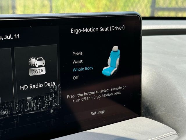 2024 Genesis Electrified G80 photo 27