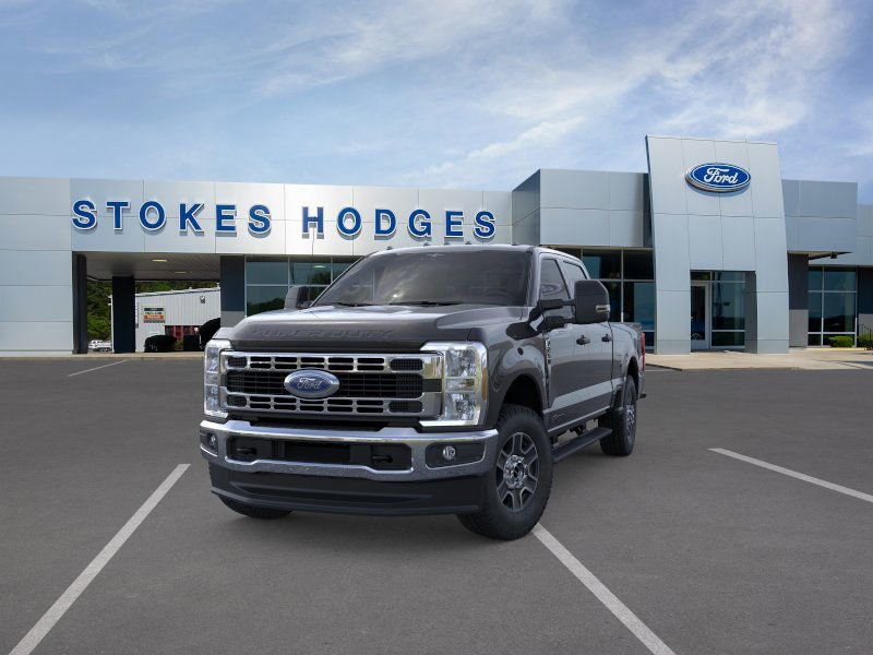 2025 Ford F-250 XLT photo 2