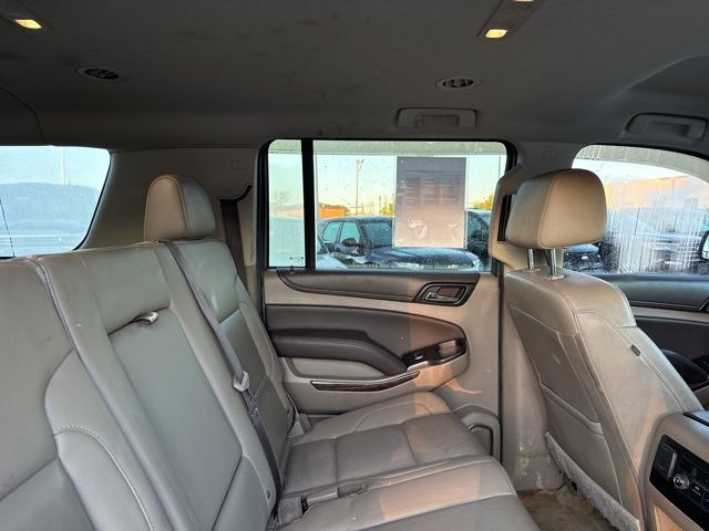 2018 Chevrolet Suburban LT photo 26