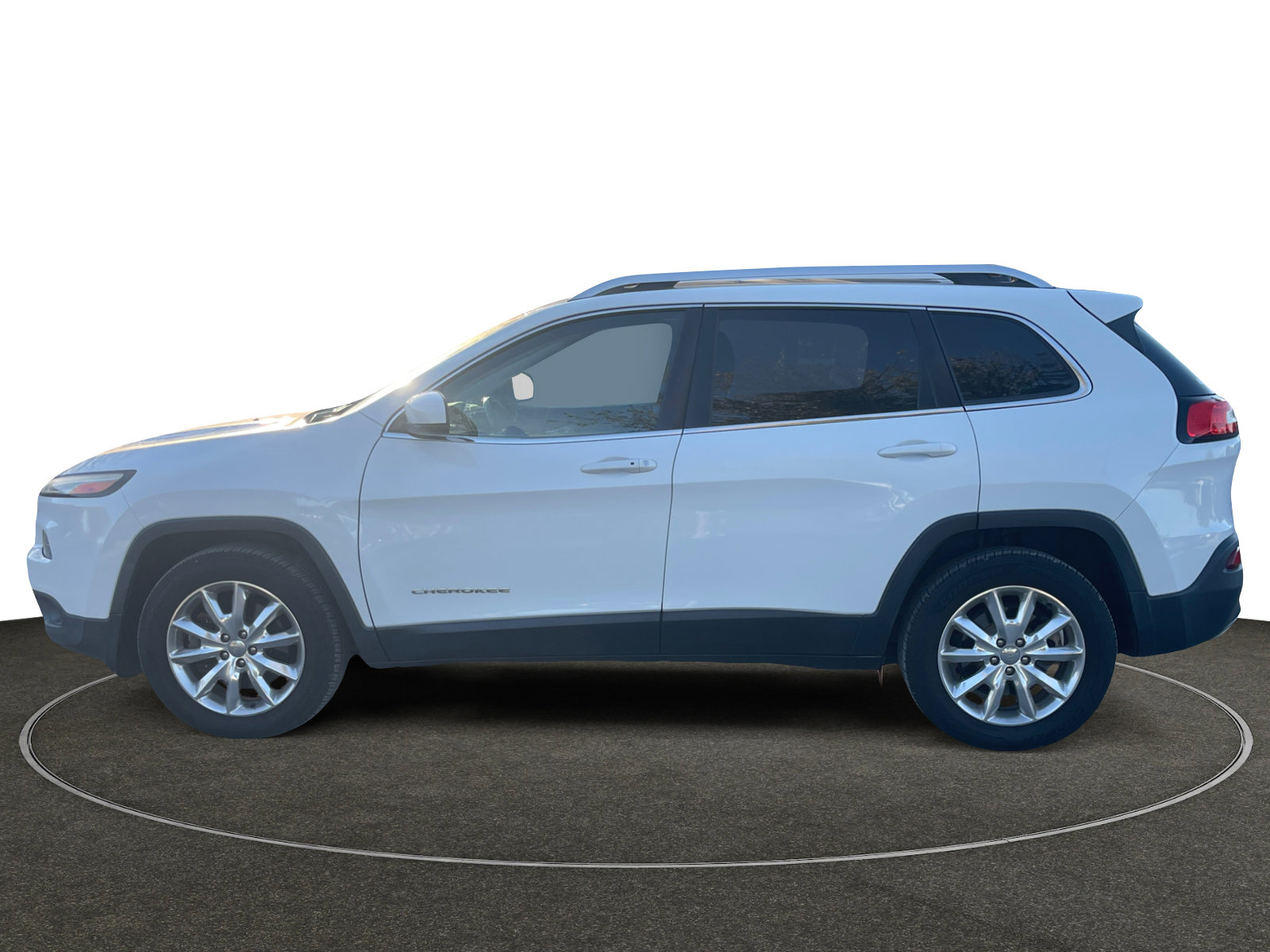 Used 2015 Jeep Cherokee Limited with VIN 1C4PJMDS3FW779186 for sale in Clive, IA