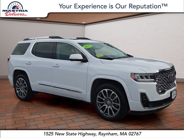 2022 GMC Acadia Denali's photo