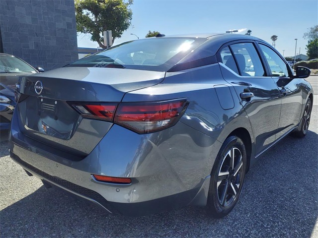 2025 Nissan Sentra SV photo 8