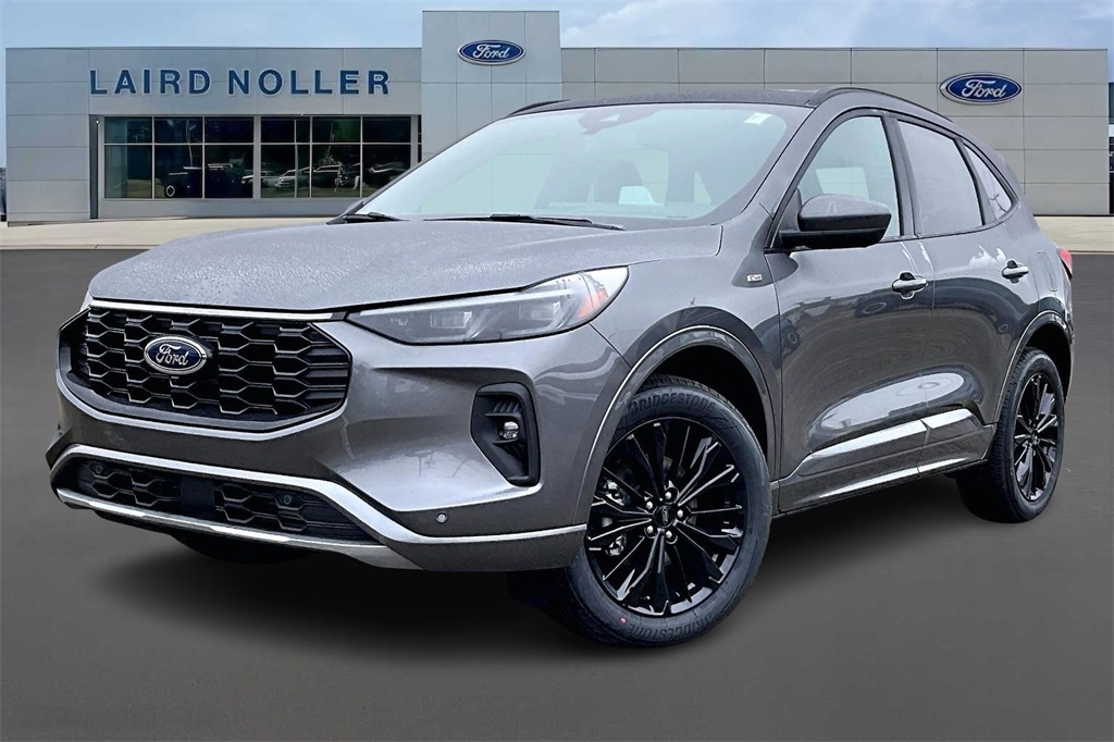 2026 Ford Escape ST-Line Elite's photo