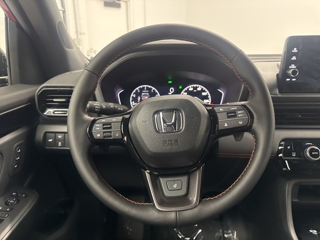 2025 Honda Pilot TrailSport photo 25