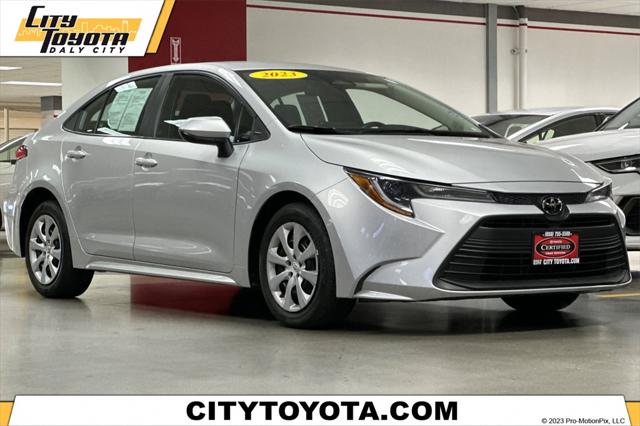 2023 Toyota Corolla LE's photo