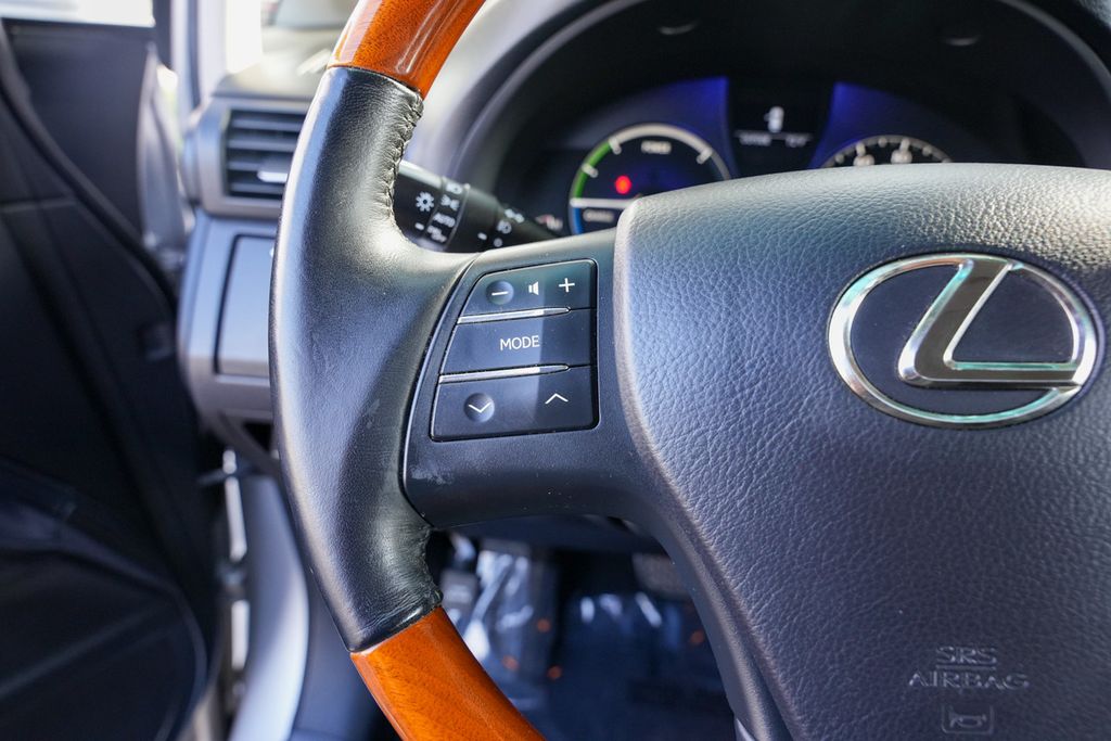 2010 Lexus RX 450h photo 20