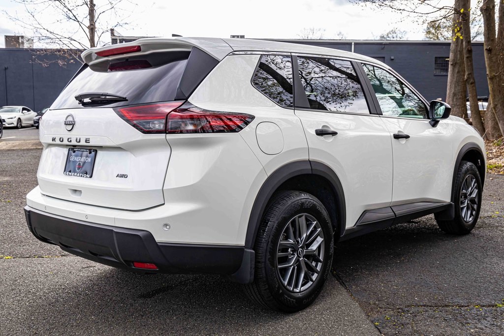 2024 Nissan Rogue S AWD photo 6