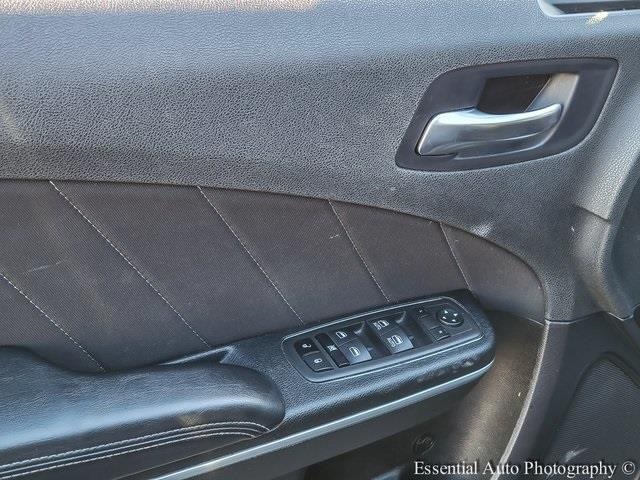 2023 DODGE CHARGER - Image 13