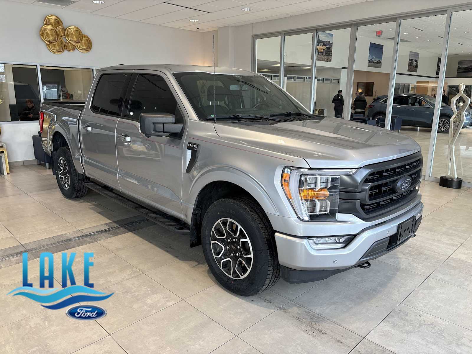 2021 Ford F-150 XLT's photo