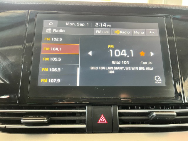 2021 Kia Niro LX photo 11