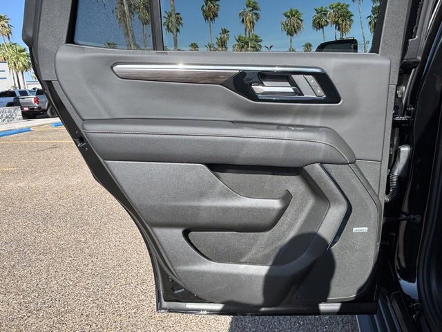 2025 Chevrolet Tahoe Premier photo 15