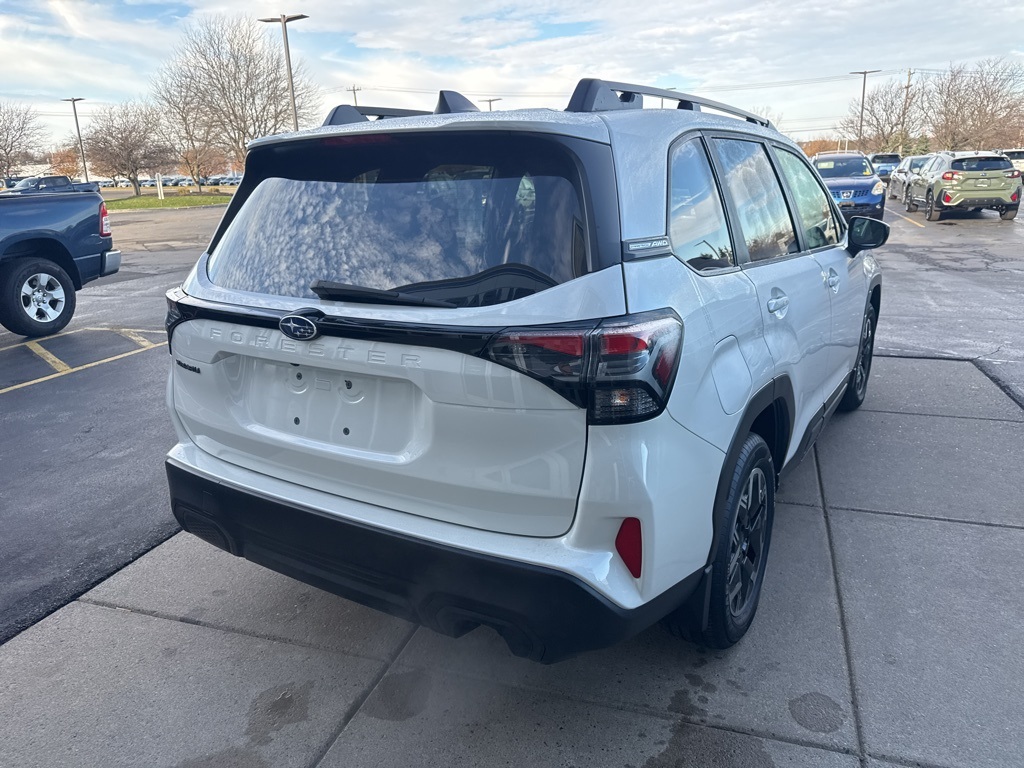 2025 Subaru Forester Premium Base photo 3