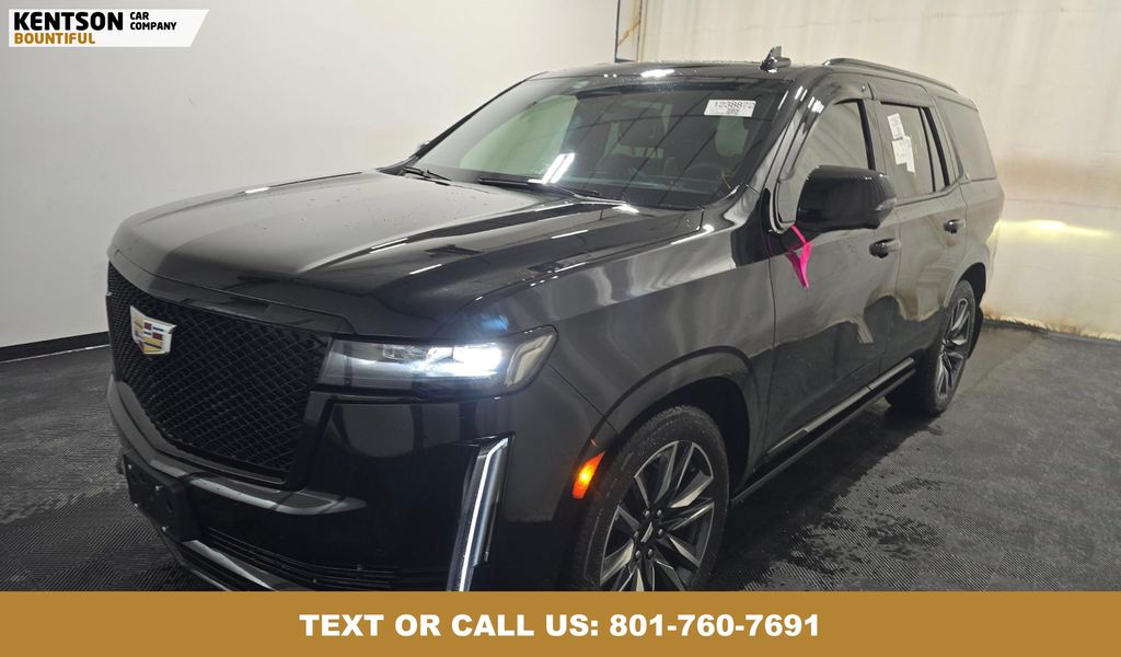 2023 Cadillac Escalade Sport's photo